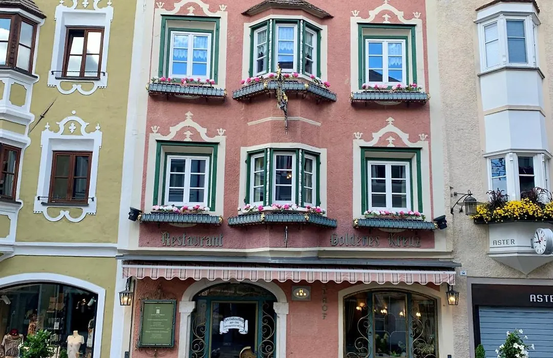 Hotel Goldenes Kreuz - Since 1605-1