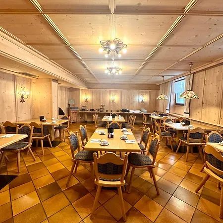 Hotel Goldenes Kreuz - Since 1605-3